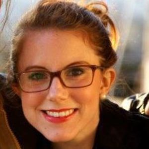 Meet your Posher, Caitlin